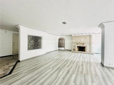 Apartamento de 4 alcobas en venta en Refugio Bajo, Bogotá, 400 m² · foto 17 de 20