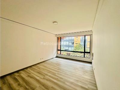 Apartamento de 4 alcobas en venta en Refugio Bajo, Bogotá, 400 m² · foto 19 de 20