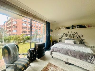 Apartamento de 3 alcobas en venta en Rosales Bajo, Bogotá, 360 m² · foto 3 de 20