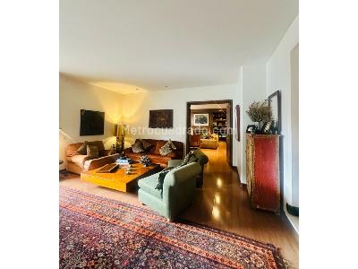Apartamento de 3 alcobas en venta en Rosales Bajo, Bogotá, 360 m² · foto 4 de 20