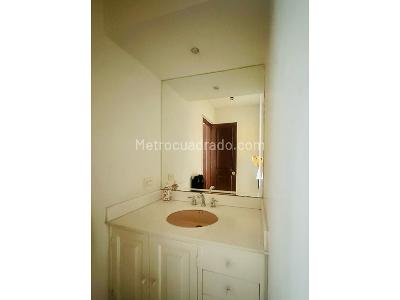 Apartamento de 3 alcobas en venta en Rosales Bajo, Bogotá, 360 m² · foto 8 de 20