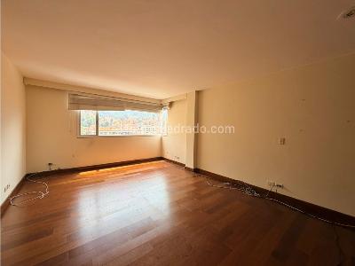 Apartamento de 3 alcobas en venta en Rosales Bajo, Bogotá, 181 m² · foto 5 de 20
