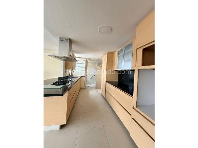 Apartamento de 3 alcobas en venta en Rosales Bajo, Bogotá, 181 m² · foto 11 de 20