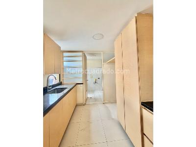 Apartamento de 3 alcobas en venta en Rosales Bajo, Bogotá, 181 m² · foto 13 de 20