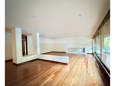 Apartamento en arriendo en Chico Museo, Bogotá · foto 2 de 20