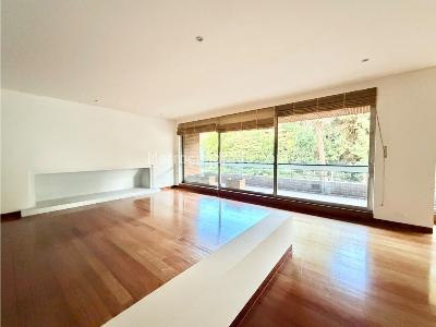Apartamento en arriendo en Chico Museo, Bogotá · foto 3 de 20