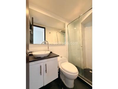 Apartamento de 2 alcobas en arriendo en Rosales Bajo, Bogotá, 83 m² · foto 12 de 20
