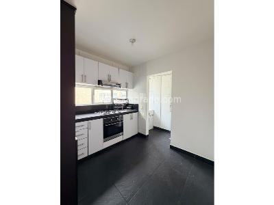 Apartamento de 2 alcobas en arriendo en Rosales Bajo, Bogotá, 83 m² · foto 2 de 20