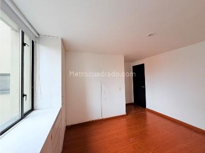 Apartamento de 2 alcobas en arriendo en Rosales Bajo, Bogotá, 83 m² · foto 3 de 20