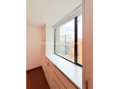Apartamento de 2 alcobas en arriendo en Rosales Bajo, Bogotá, 83 m² · foto 6 de 20