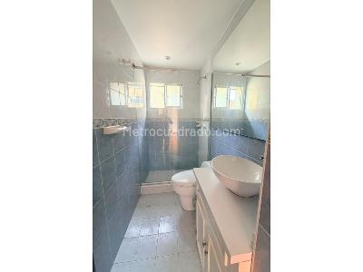 Apartamento de 2 alcobas en arriendo en Rosales Bajo, Bogotá, 83 m² · foto 9 de 20