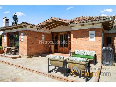 Casa de 4 alcobas en venta en Guaymaral, Chía, 1204 m² · foto 2 de 20