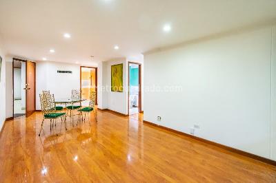 Apartamento en venta en Santa Barbara, Bogotá · foto 3 de 17