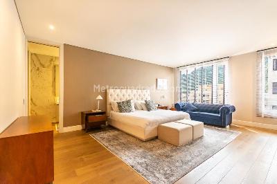 Apartamento de 3 alcobas en venta en Chico Reservado, Bogotá, 256 m² · foto 12 de 20