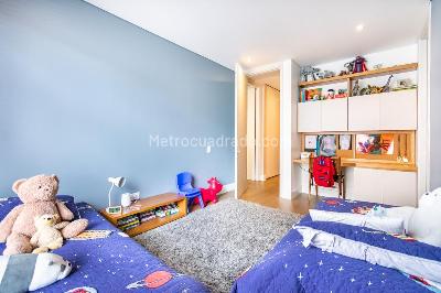 Apartamento de 3 alcobas en venta en Chico Reservado, Bogotá, 256 m² · foto 15 de 20