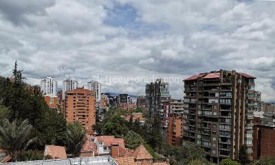 Apartamento en venta en El Refugio, Bogotá · foto 3 de 17
