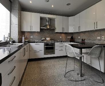 Apartamento en venta en El Refugio, Bogotá · foto 8 de 17