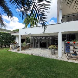 Casa de 4 alcobas en venta en El Vergel, Ibagué, 362 m² · foto 3 de 20