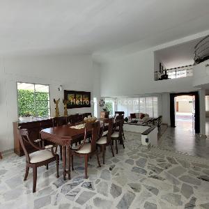 Casa de 4 alcobas en venta en El Vergel, Ibagué, 362 m² · foto 6 de 20