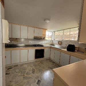Casa de 4 alcobas en venta en El Vergel, Ibagué, 362 m² · foto 8 de 20
