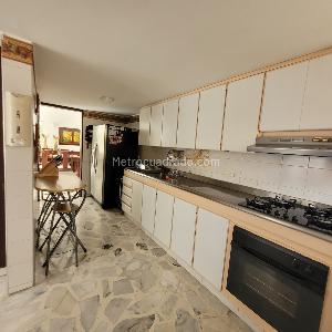Casa de 4 alcobas en venta en El Vergel, Ibagué, 362 m² · foto 9 de 20