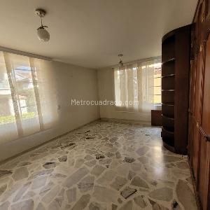 Casa de 4 alcobas en venta en El Vergel, Ibagué, 362 m² · foto 12 de 20