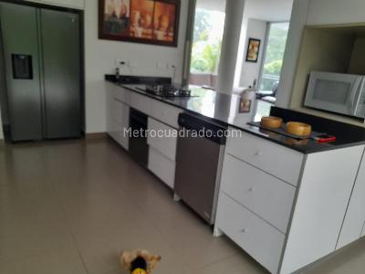 Casa de 3 alcobas en venta en El Vergel, Ibagué, 311 m² · foto 13 de 20