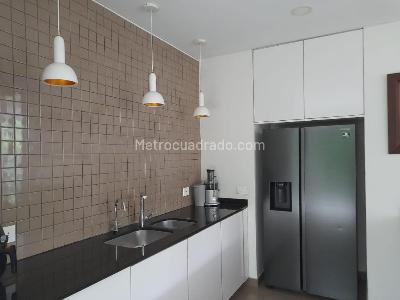 Casa de 3 alcobas en venta en El Vergel, Ibagué, 311 m² · foto 14 de 20