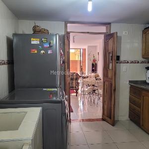 Apartamento de 3 alcobas en venta en Parrales, Ibagué, 100 m² · foto 9 de 20