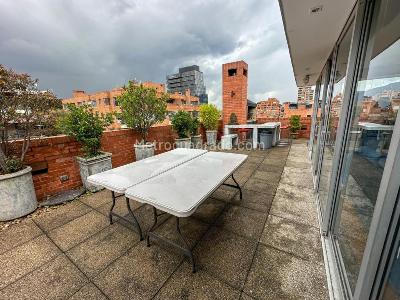 Apartamento de 4 alcobas en venta en Chico Reservado, Bogotá, 400 m² · foto 2 de 15