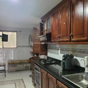 Apartamento de 4 alcobas en venta en Calambeo, Ibagué, 147 m² · foto 13 de 20