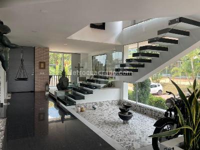 Casa de 4 alcobas en venta en El Vergel, Ibagué, 392 m² · foto 11 de 20