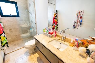 Apartamento de 2 alcobas en venta en Chico Reservado, Bogotá, 244 m² · foto 13 de 17