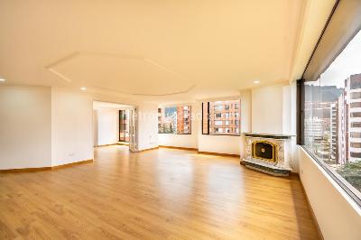Apartamento en venta en Santa Barbara, Bogotá · foto 2 de 20