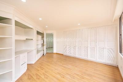 Apartamento en venta en Santa Barbara, Bogotá · foto 9 de 20