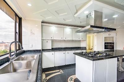 Apartamento en venta en Santa Barbara, Bogotá · foto 15 de 20