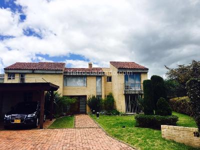 Casa de 4 alcobas en venta en Hacienda San Simon, Bogotá, 324 m² · foto 4 de 20