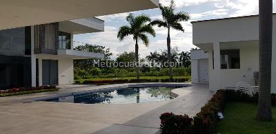 Casa de 5 alcobas en venta en Picaleña, Ibagué, 1350 m² · foto 10 de 11