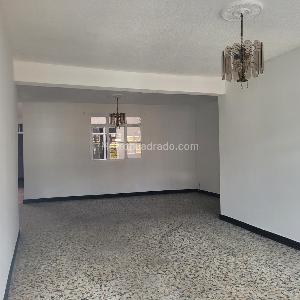 Casa de 5 alcobas en venta en El Carmen, Ibagué, 253 m² · foto 2 de 20
