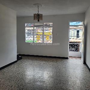 Casa de 5 alcobas en venta en El Carmen, Ibagué, 253 m² · foto 3 de 20