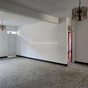 Casa de 5 alcobas en venta en El Carmen, Ibagué, 253 m² · foto 20 de 20
