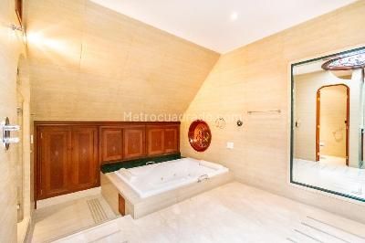 Apartamento de 2 alcobas en venta en Chico Reservado, Bogotá, 162 m² · foto 13 de 20