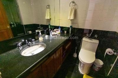 Apartamento de 3 alcobas en venta en Los Rosales, Bogotá, 280 m² · foto 18 de 20