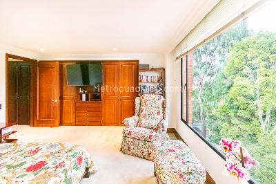 Apartamento de 4 alcobas en venta en Santa Paula, Bogotá, 464 m² · foto 8 de 20