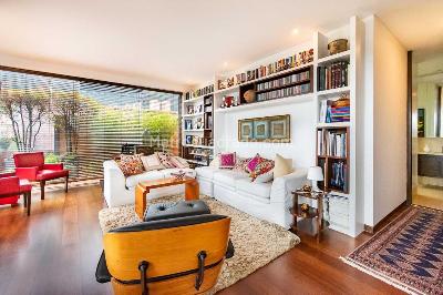 Apartamento de 4 alcobas en venta en La Cabrera, Bogotá, 377 m² · foto 4 de 19