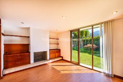 Casa de 4 alcobas en venta en Hacienda San Simon, Bogotá, 300 m² · foto 14 de 18