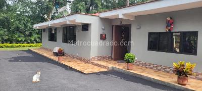 Casa de 4 alcobas en venta en Via Al Totumo, Ibagué, 800 m² · foto 2 de 20