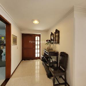 Apartamento de 3 alcobas en venta en La Pola, Ibagué, 143 m² · foto 8 de 20