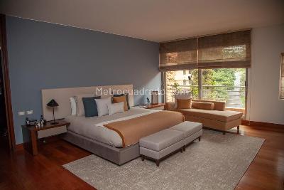 Apartamento de 3 alcobas en venta en El Retiro, Bogotá, 400 m² · foto 19 de 20