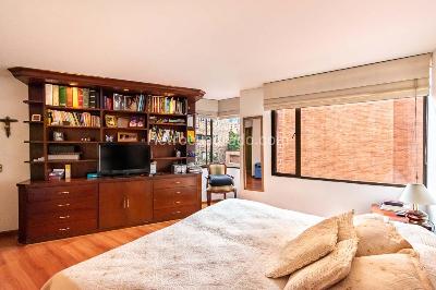Apartamento de 3 alcobas en venta en Los Rosales, Bogotá, 162 m² · foto 10 de 15